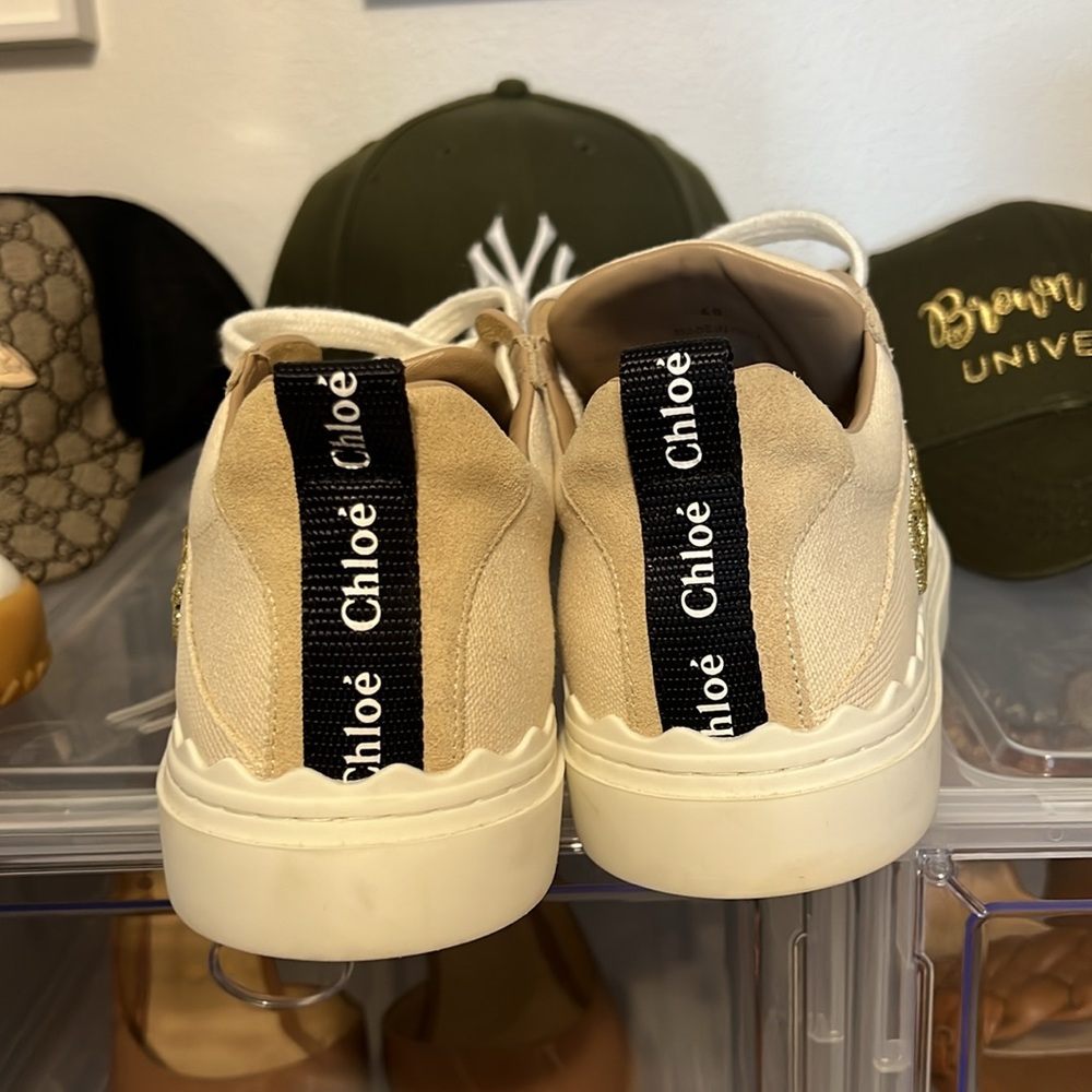 Chloé Beige and White Canvas Low-Top Sneakers with Gold Logo - Picture 5 of 7